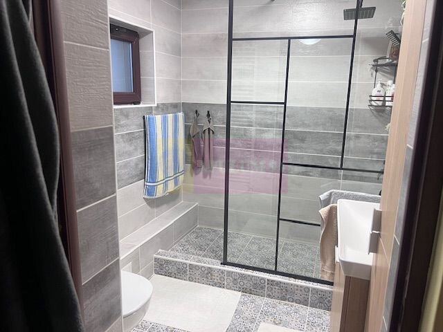 Casa cu productie proprie de energie Clinceni-Ciocarliei.