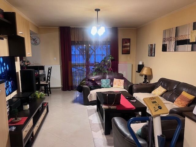 Casa cu productie proprie de energie Clinceni-Ciocarliei.